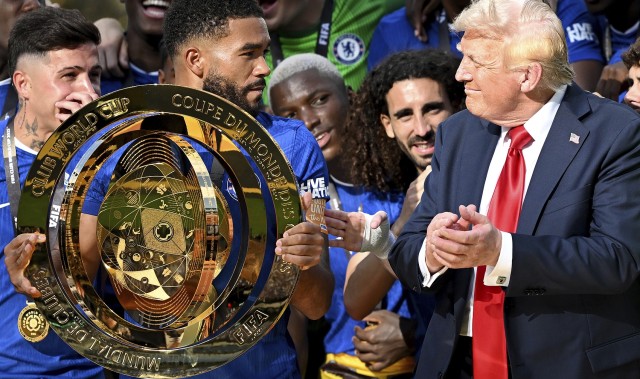 kaiyun体育app-邮报：因凡蒂诺多次让特朗普退场失败，帕尔默发问“他在干嘛？”