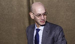 开云-萧华：对罗齐尔和比斯利的调查仍在进行中 联盟将始终予以配合