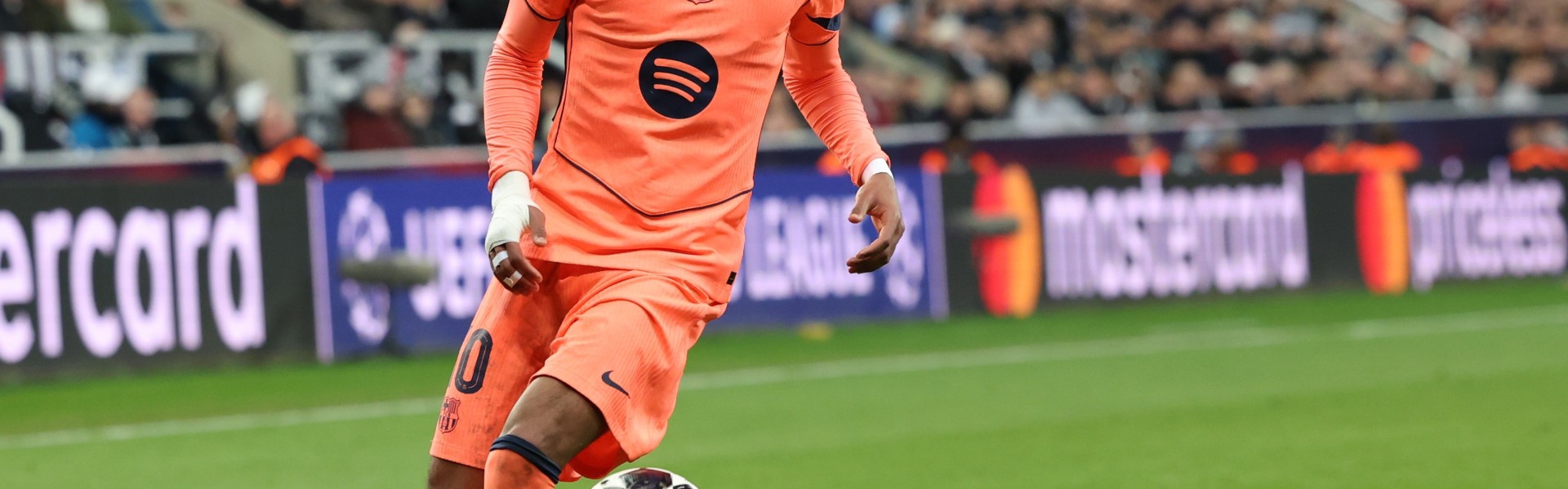 Kaiyun APP-每体：亚马尔因身体不适缺席今日训练，但仍有很大可能出战塞维