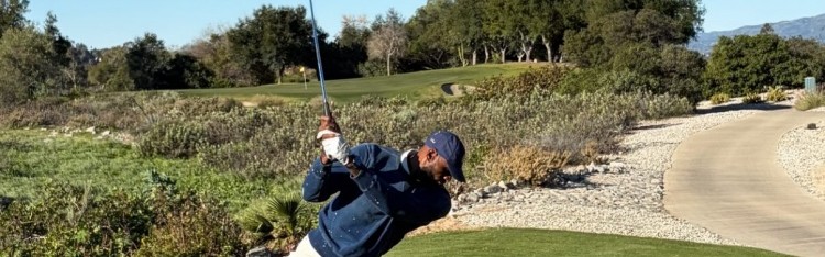 开云-今天没比赛！詹姆斯更新社媒晒出自己打高尔夫球与冰浴恢复照